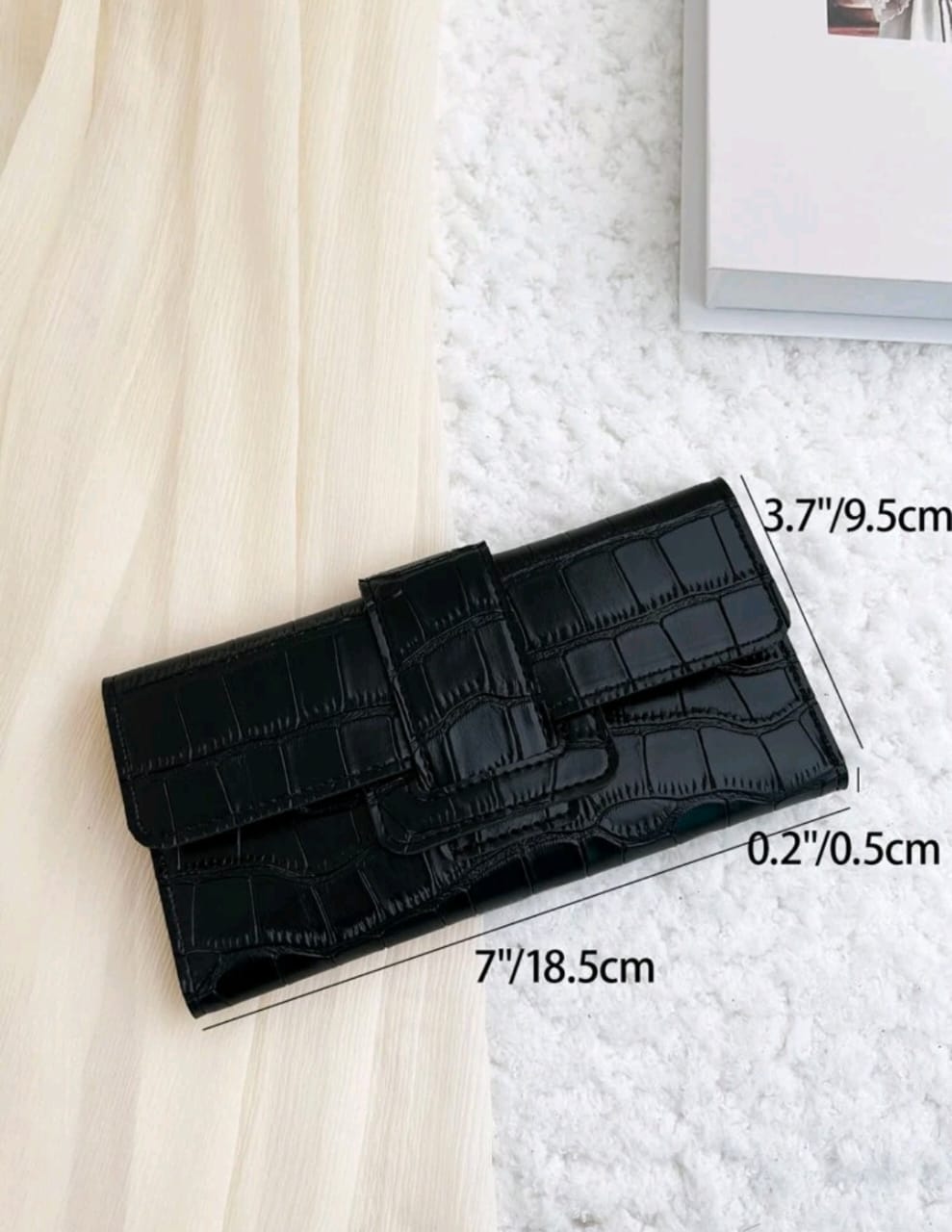 Crocodile Embossed Fold-Over Wallet for Women – Lightweight Business Card Holder & Cash Organizer (Black)