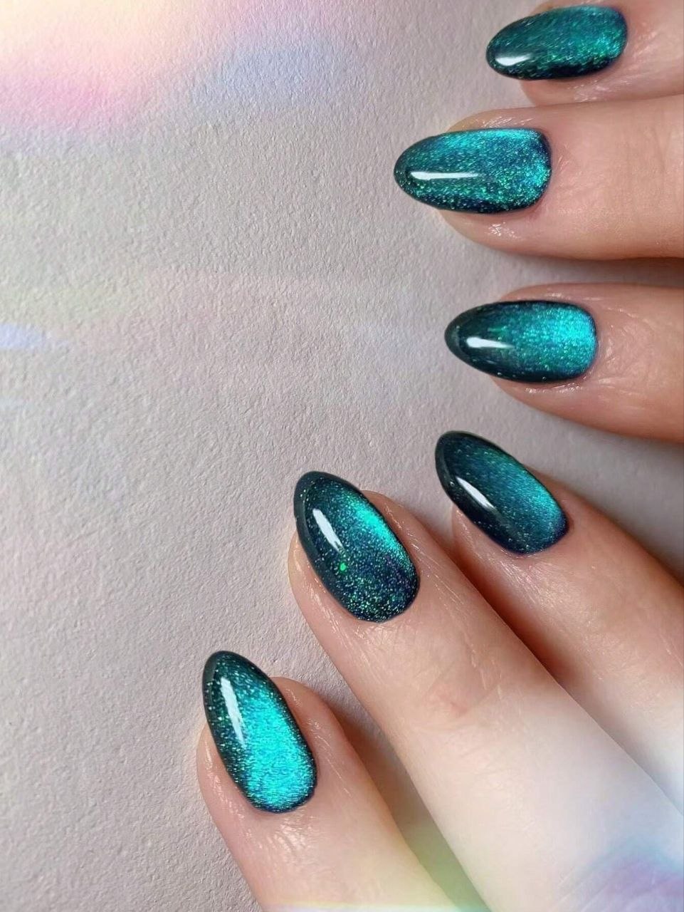 Y2K Short Oval Glossy Press-On Nails – 12 Colors