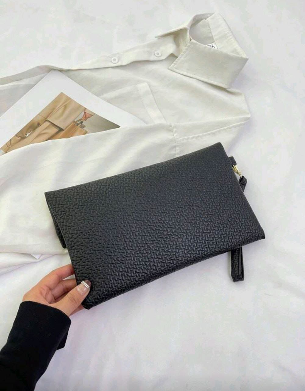 Simple Retro Envelope Clutch Bag for Women – Solid Color