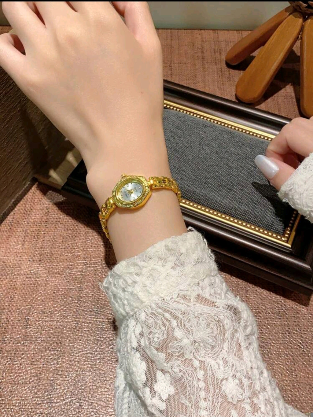 Women’s Elegant Small Dial Quartz Watch – Gold & Silver Strap