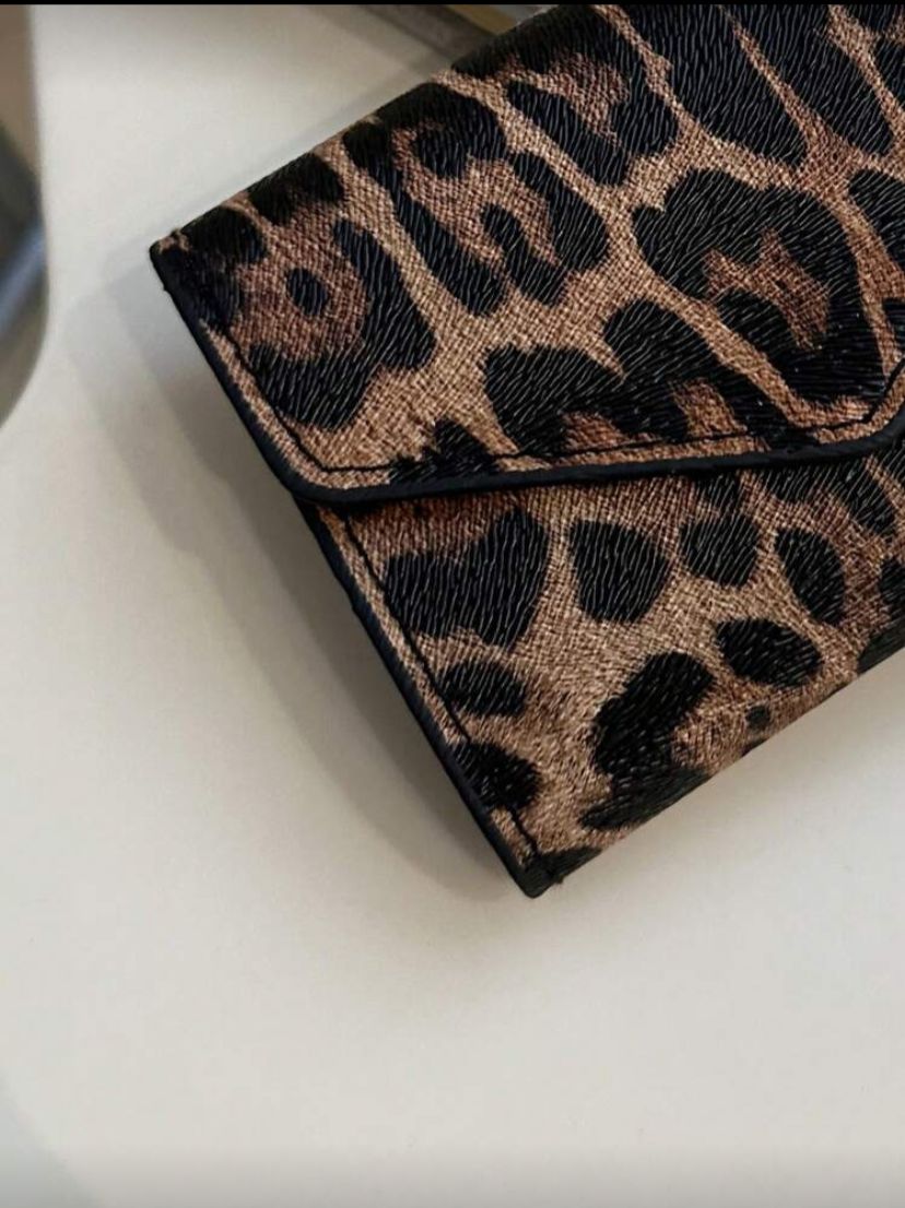 PU Leather Folding Leopard Print Compact Wallet – Brown & Black