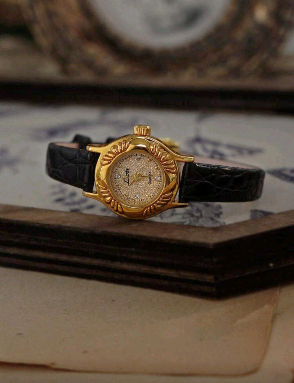 Vintage French Engraved Gold-Tone Small Dial Women’s Quartz Watch