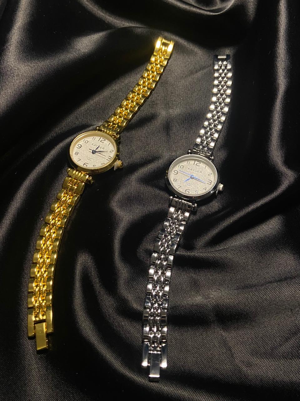 Women’s Round Quartz Watch with Numeral Dial – Silver & Gold Zinc Alloy