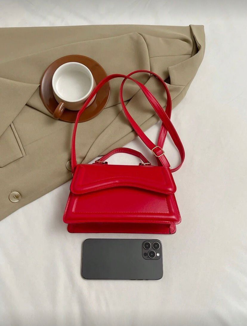 Minimalist Chic Vintage Underarm Shoulder & Crossbody Bag – Red